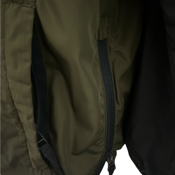 RVCA Men's Black, Maroon, and Olive Windbreaker Sz/XL - Picture 4 of 16